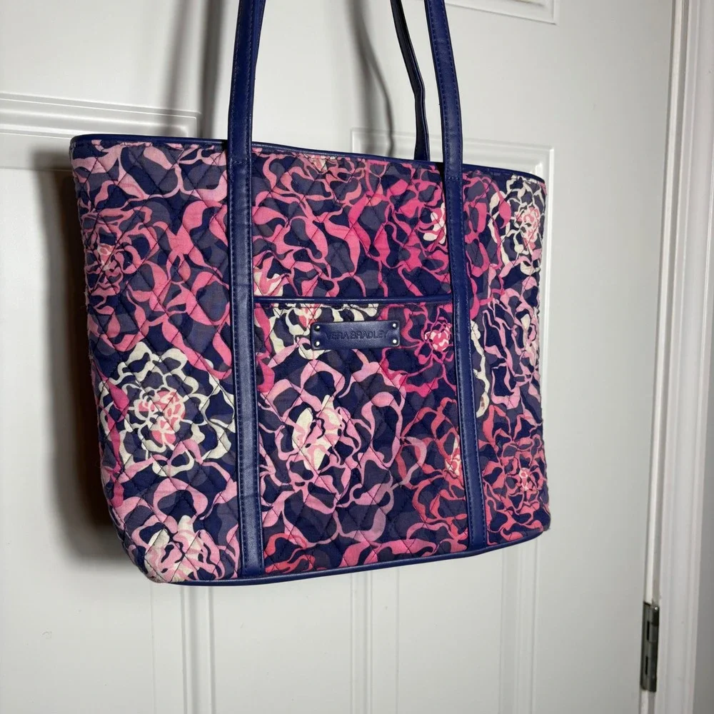 Vera Bradley Tote Bag Womens Medium Purple Pink Floral Excellent Quilted Cotton